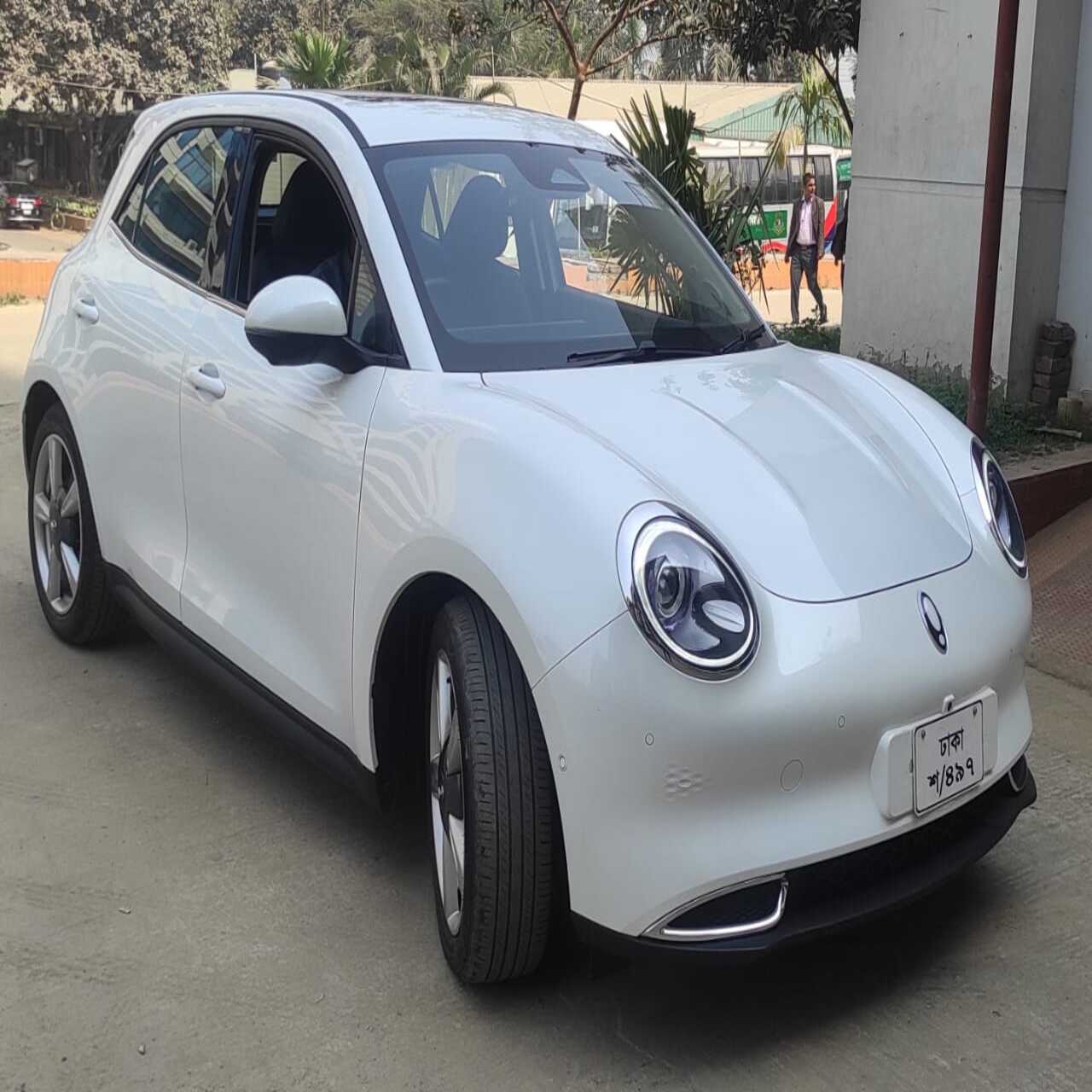 Sedan